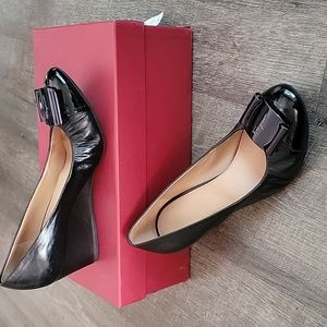 Salvador Ferragarmo Wedges